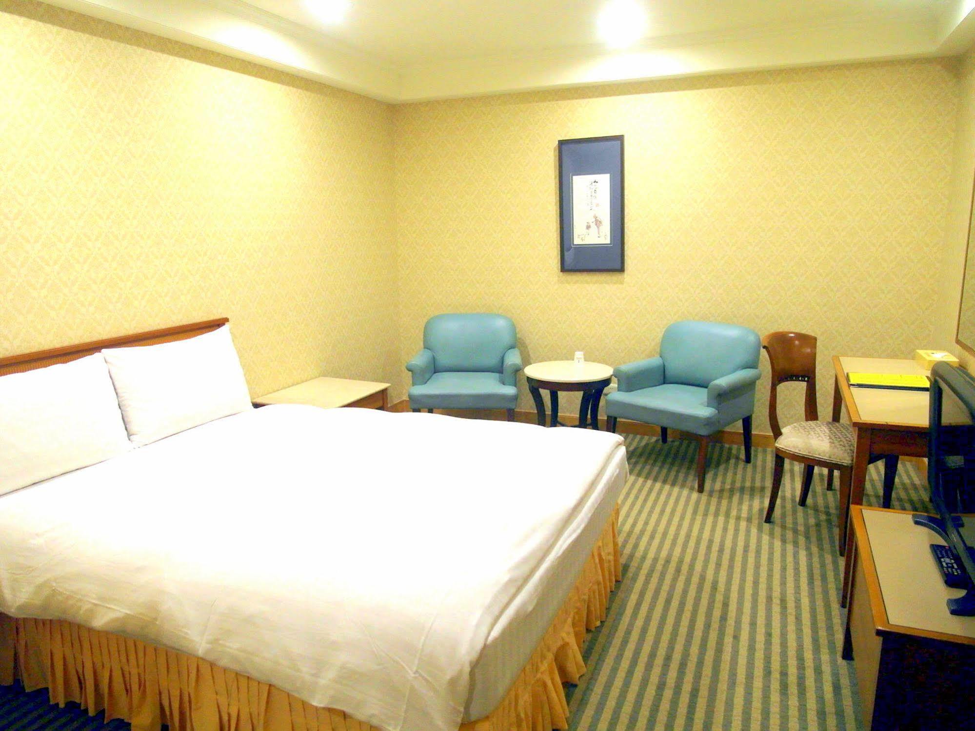 Apollo Hotel Puli Extérieur photo