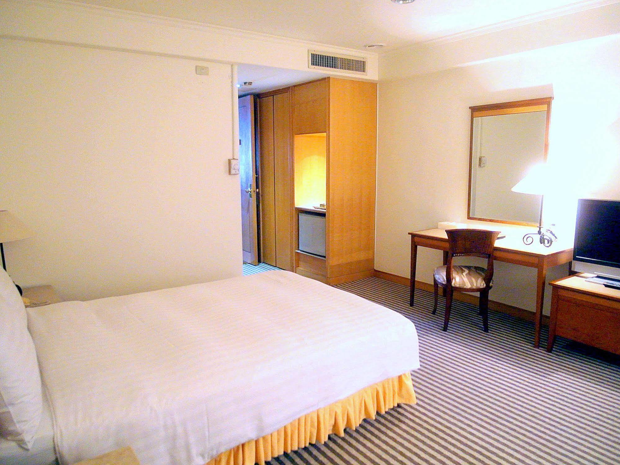 Apollo Hotel Puli Extérieur photo