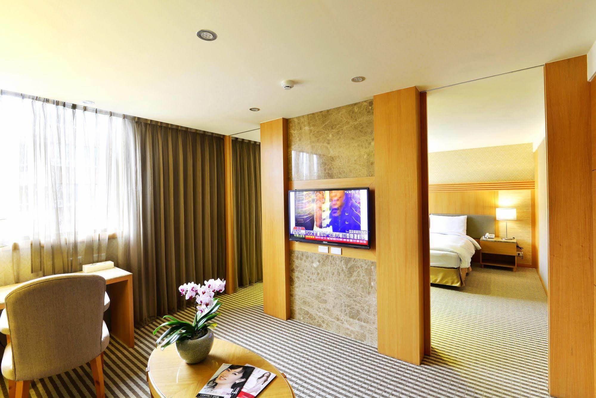 Apollo Hotel Puli Extérieur photo