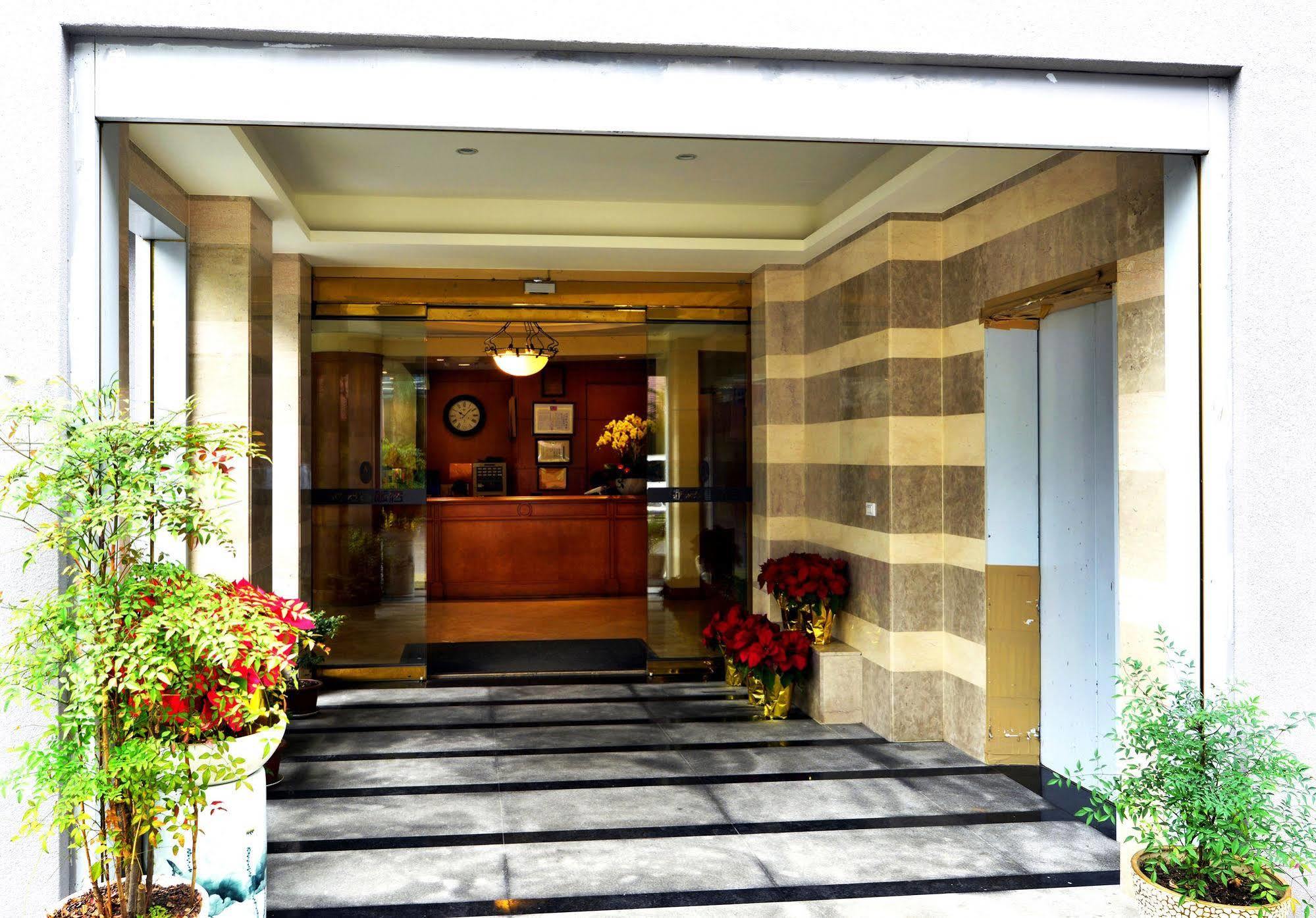 Apollo Hotel Puli Extérieur photo